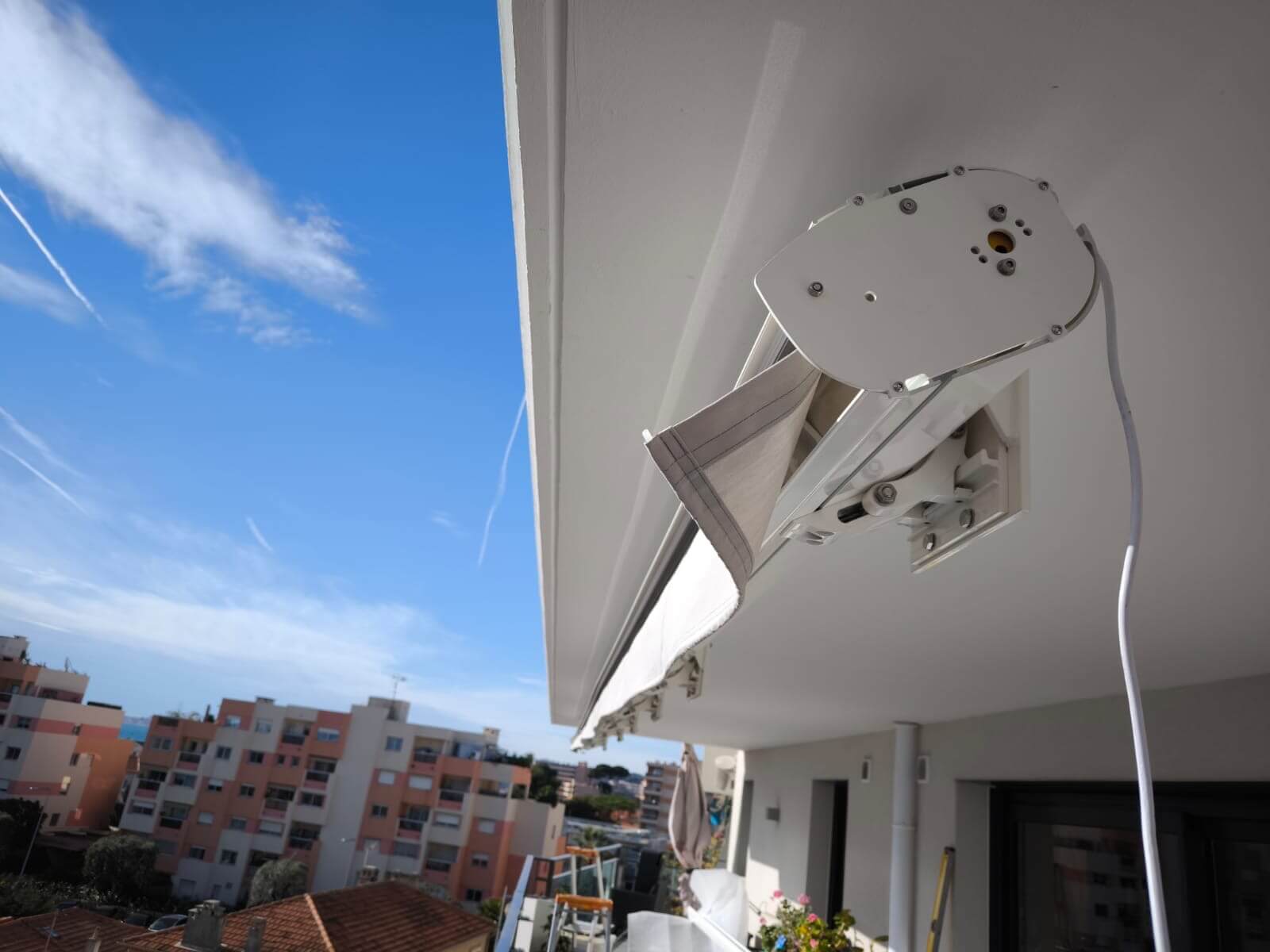 Domotique appliquée de vos stores : partenaire agréé Somfy